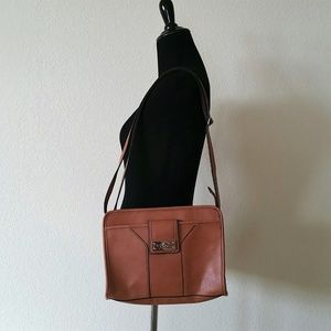 Merona crossbody purse zip close adj stap handbag